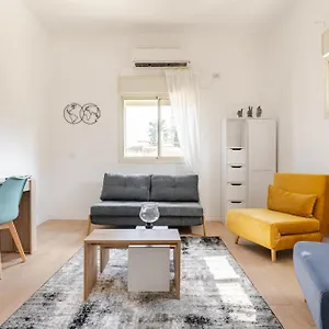 Hadar Urban חיפה